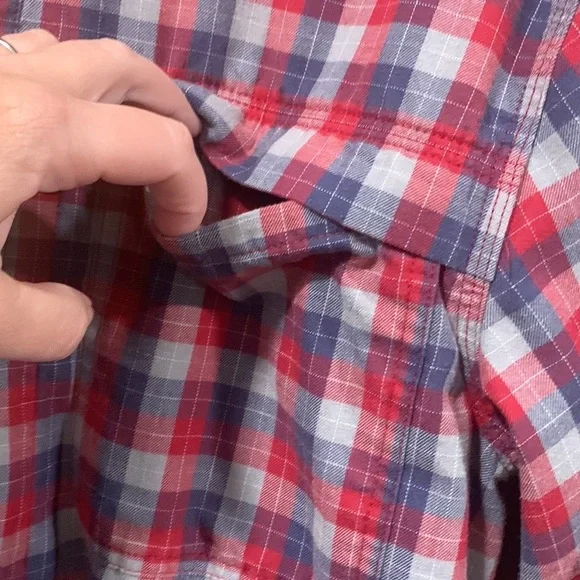 Carhartt force relaxed fit button down shoe size medium - Picture 5 of 10